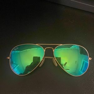 NWT Ray-Ban aviators gold/green